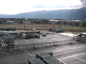 門型標識柱　4連　36.5m(社内仮組検査状況)